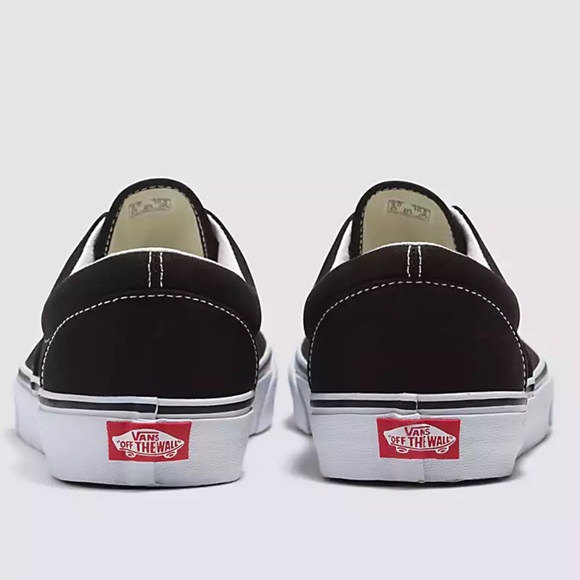 Vans Men’s Era Black
VN000EWZBLK
Sneakers - Picture 2 of 16